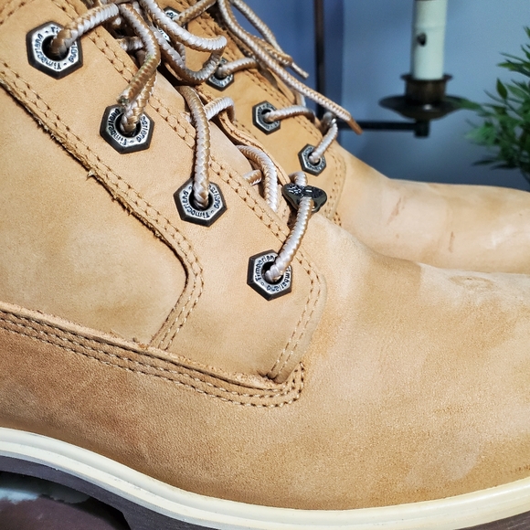 Timberland Chukka Boots - Picture 11 of 12